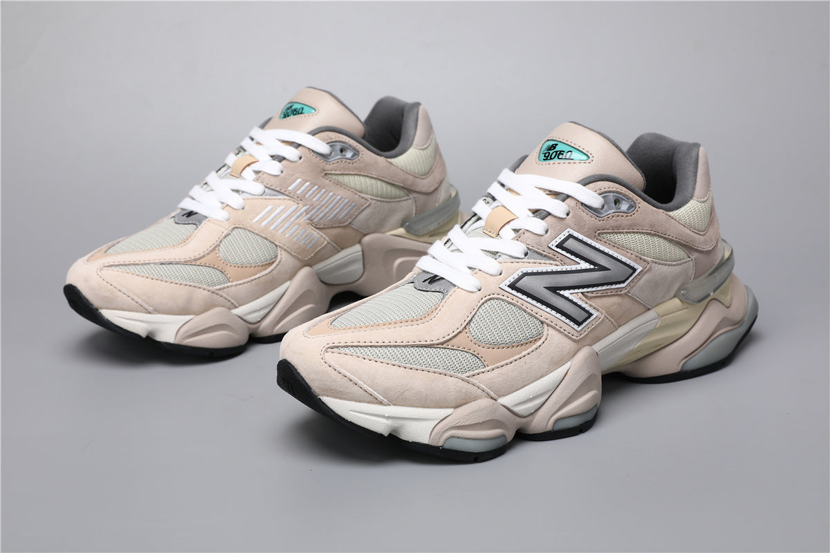 Baskets unisexes New Balance 9060 beige