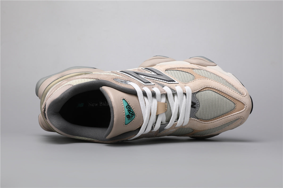 Baskets unisexes New Balance 9060 beige